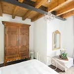 Alessia's Place Pensjonat 4*