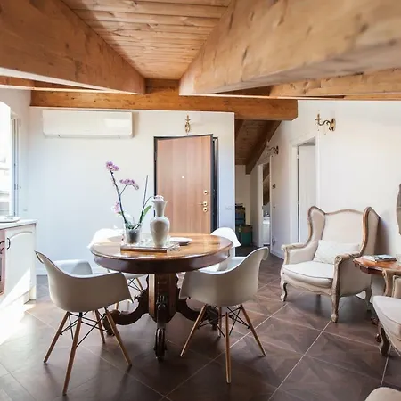 Alessia's Place Vendégház 4*