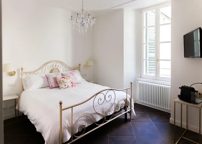 Alessia's Place 4*